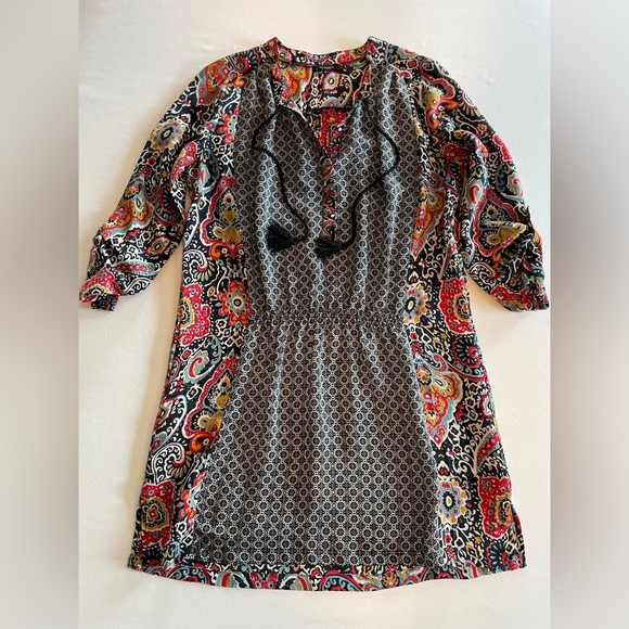 Tolani Dresses & Skirts - New Tolani 100% silk three-quarter sleeve colorful paisley shift dress size S